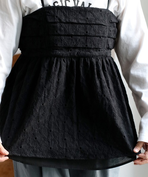 cepo(セポ)の「刺繍スカラップビスチェ(キャミソール・レディース・オフホワイト/ベージュ/ブラック・M)」の10枚目の写真