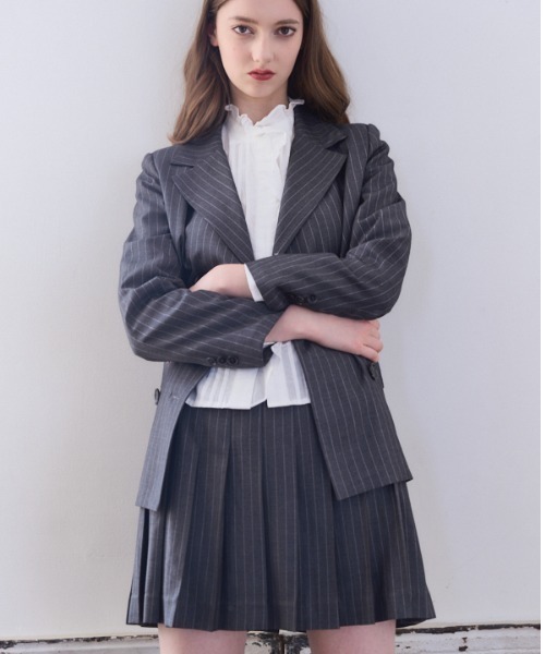 Meline M(メリンエム)の「Timeless Modern Stripe Jacket タイムレスモダンストライプジャケット(テーラードジャケット・レディース・グレー・FREE)」の20枚目の写真