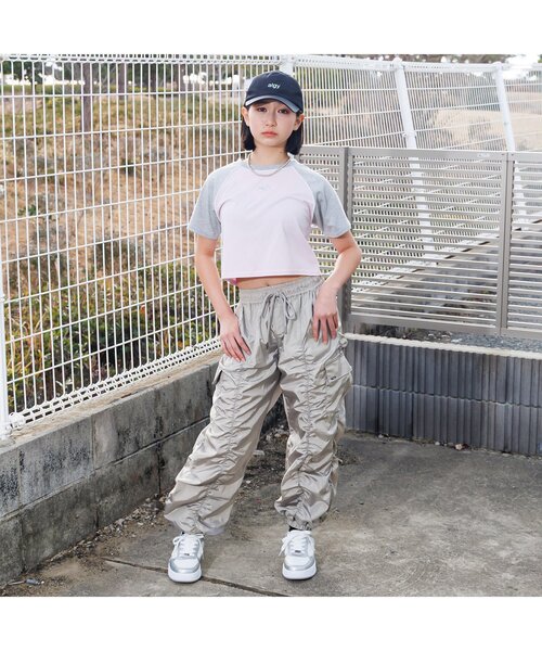 algy（アルジー）の「シャイニーギャザーカーゴパンツ（カーゴパンツ・キッズ・ブラック/グレー・SMALL/MEDIUM/X-SMALL/XX-SMALL）」の8枚目の写真