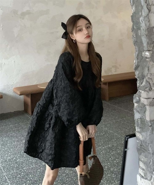 MAISON DE THERESE(メゾン ド テレーズ)の「長袖ギャザー切り替えミニワンピース(ワンピース・レディース・ブラック・M)」の1枚目の写真