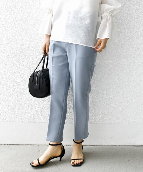 SHIPS.me（シップスミー）の「【ZOZO限定】SHIPS.me:バック スリット カプリ パンツ（その他パンツ・レディース・オフホワイト/チャコールグレー/ライトブルー/ベージュ・S-Short/S-Regular/M-Short/M-Regular/L-Short/L-Regular/XL-Short/XL-Regular/XXL-Short/XXL-Regular）」の4枚目の写真