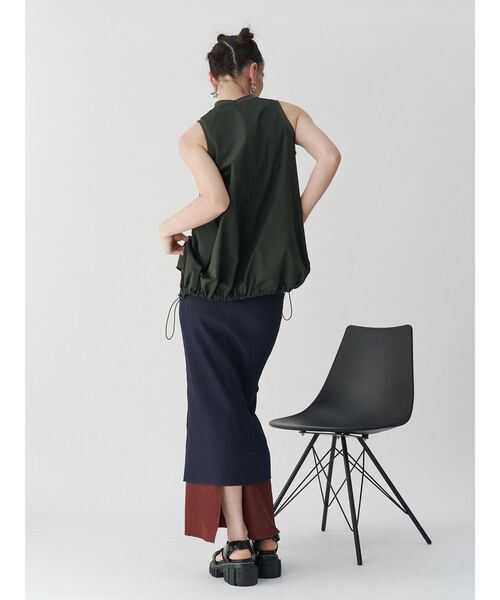 UN3D.（アンスリード）の「DRAPE COCOON TOP / ドレープコクーントップ（Tシャツ/カットソー・レディース・カーキ/ブラック/ホワイト・36/38）」の12枚目の写真