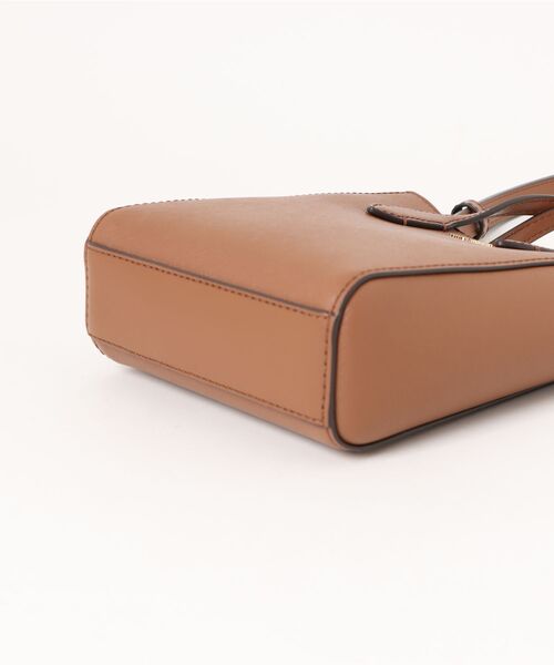 MICHAEL KORS（マイケルコース）の「VINCENT サフィアーノレザー クロスボディ ウィズ カードケース エクストラスモール（ショルダーバッグ・レディース・ブラウン系・FREE）」の3枚目の写真