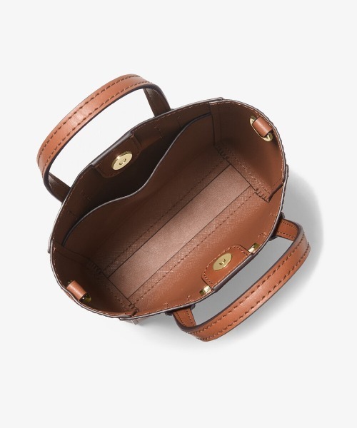 MICHAEL KORS(マイケルコース)の「VINCENT サフィアーノレザー クロスボディ ウィズ カードケース アタッチ エクストラスモール(ショルダーバッグ・レディース・ブラウン系・FREE)」の9枚目の写真
