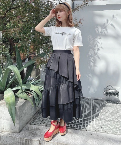 an another angelus（アンアナザーアンジェラス）の「【パリジェンヌ】ブーケロゴプリントＴ　夏服（Tシャツ/カットソー・レディース・ホワイト×レッド/ホワイト×ブラック・1/2）」の3枚目の写真