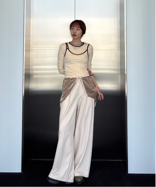 Ameri(アメリ)の「2WAY HOOK ARRANGE SALOPETTE PANTS(サロペット/オーバーオール・レディース・ブラック/ブラウン/アイボリー・SMALL/MEDIUM)」の5枚目の写真