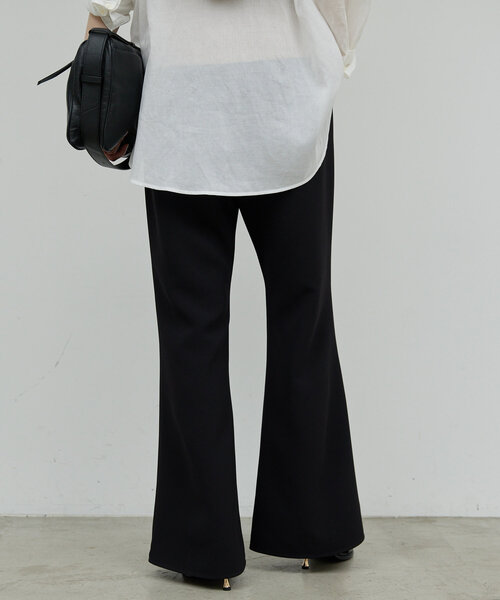 GALLARDAGALANTE（ガリャルダガランテ）の「【好評につき2サイズ登場！】【美脚パンツの新型】ワイドドロストフレアパンツ（その他パンツ・レディース・ブラック/ブラウン・0/1）」の5枚目の写真