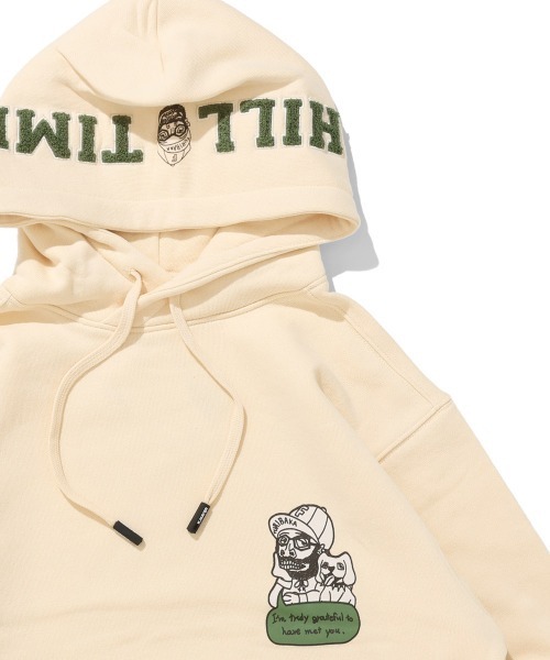 KRIFF MAYER(クリフメイヤー)の「チルタイム裏起毛パーカー(フードロゴ)(スウェット・メンズ・パープル/チャコール/カラフル/グリーン/レッド/ブラウン/グレー/ナチュラル・MEDIUM/X-LARGE/LARGE)」の4枚目の写真