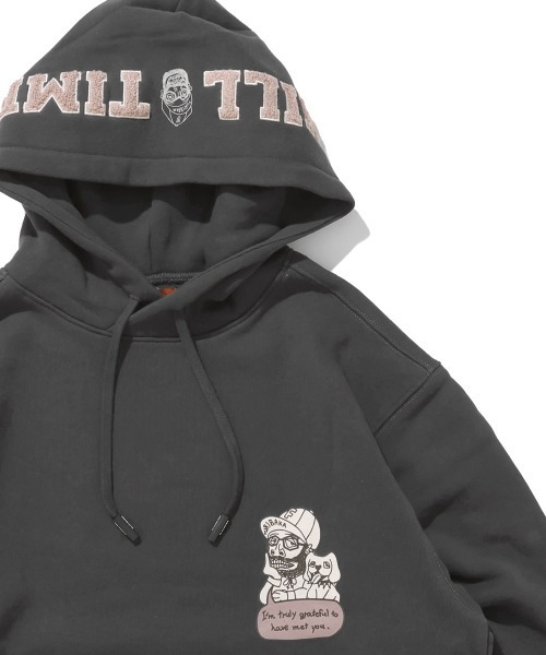 KRIFF MAYER(クリフメイヤー)の「チルタイム裏起毛パーカー(フードロゴ)(スウェット・メンズ・パープル/チャコール/カラフル/グリーン/レッド/ブラウン/グレー/ナチュラル・MEDIUM/X-LARGE/LARGE)」の3枚目の写真