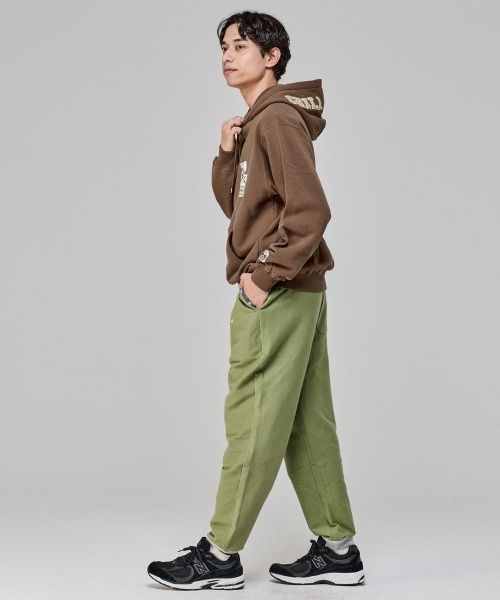 KRIFF MAYER(クリフメイヤー)の「チルタイム裏起毛パーカー(フードロゴ)(スウェット・メンズ・パープル/チャコール/カラフル/グリーン/レッド/ブラウン/グレー/ナチュラル・MEDIUM/X-LARGE/LARGE)」の13枚目の写真