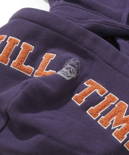 KRIFF MAYER(クリフメイヤー)の「チルタイム裏起毛パーカー(フードロゴ)(スウェット・メンズ・パープル/チャコール/カラフル/グリーン/レッド/ブラウン/グレー/ナチュラル・MEDIUM/X-LARGE/LARGE)」の19枚目の写真