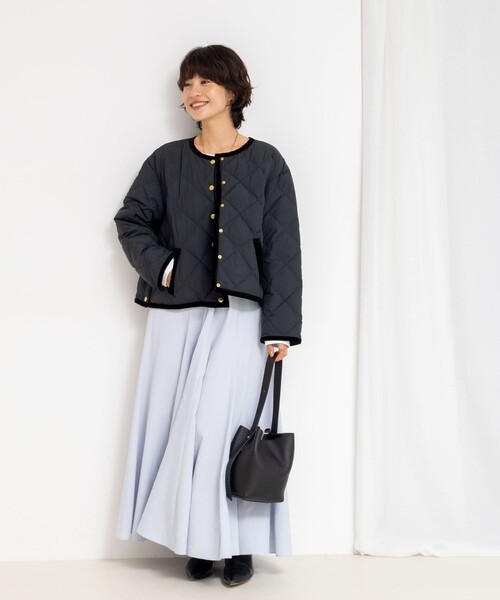 TAION（タイオン）の「【TAION×LIMONTA】別注ベロアパイピングショートダウン（ダウンジャケット/コート・レディース・ブラック/ベージュ/ネイビー・FREE）」の10枚目の写真