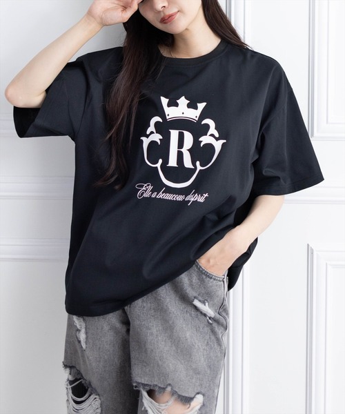 clear（クリア）の「オーバーサイズ王冠プリントTシャツ [着回し力抜群 大人 カジュアル]（Tシャツ/カットソー・レディース・オフホワイト/ブラック/ピンク・F）」の2枚目の写真