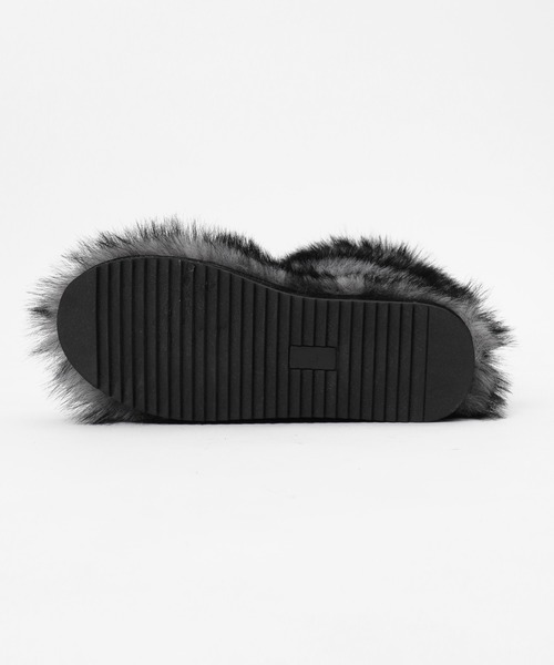 WEGO(ウィゴー)の「WEGO/モンスターファーブーツ(ブーツ・レディース・グレー/ベージュ・SMALL/MEDIUM/LARGE)」の19枚目の写真