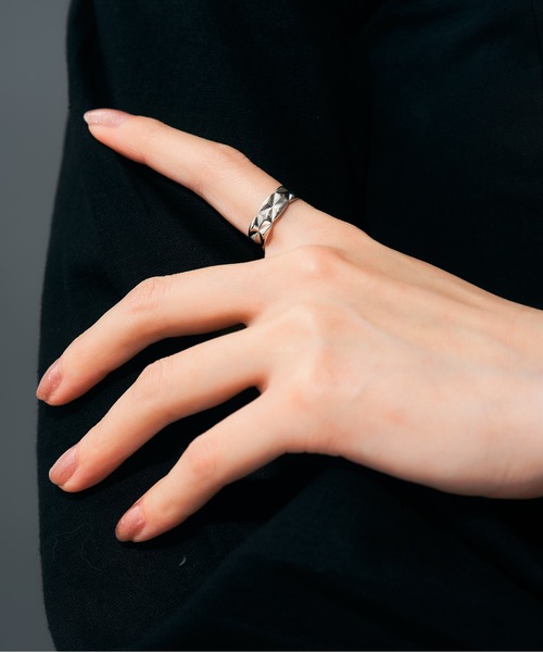 Jewel closet by L&Co.(ジュエルクローゼットバイエルアンドコー)の「プラチナ リング(リング・レディース・プラチナム・11号/13号/15号)」の2枚目の写真
