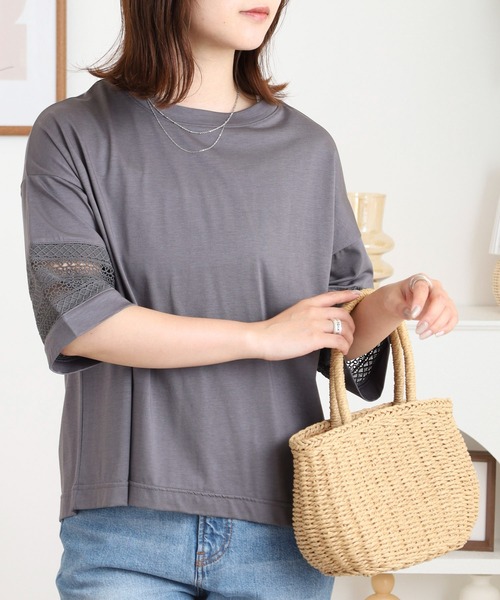 EGLANTINE(エグランティーヌ)の「EGLANTINE 袖レース7分袖カットソー(Tシャツ/カットソー・レディース・ブラック/チャコールグレー・38)」の8枚目の写真