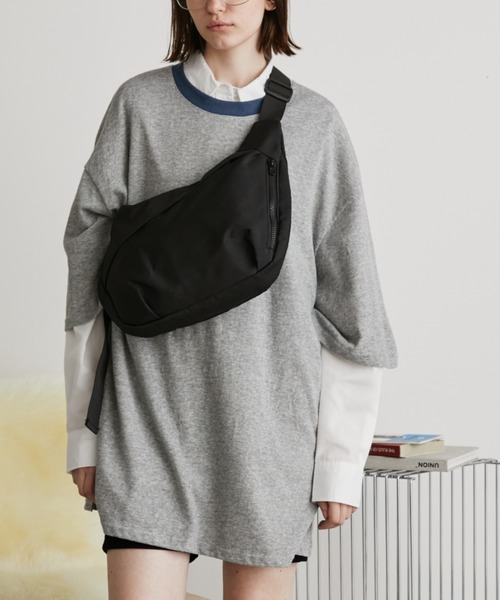 ナイロンボディバッグ（ボディバッグ/ウエストポーチ）｜Auntie Rosa