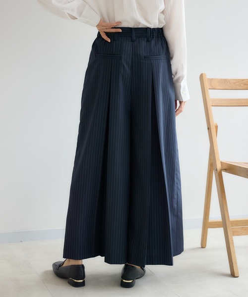 KATHARINE ROSS(キャサリンロス)の「【KATHARINE ROSS】ピンストライプボックスプリーツパンツ(その他パンツ・レディース・カーキ/ネイビー・MEDIUM)」の16枚目の写真