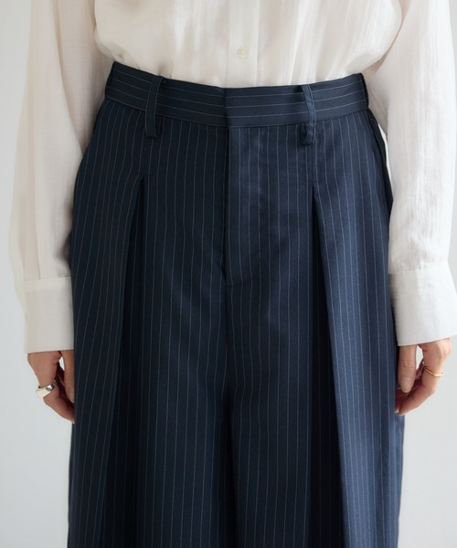 KATHARINE ROSS(キャサリンロス)の「【KATHARINE ROSS】ピンストライプボックスプリーツパンツ(その他パンツ・レディース・カーキ/ネイビー・MEDIUM)」の19枚目の写真