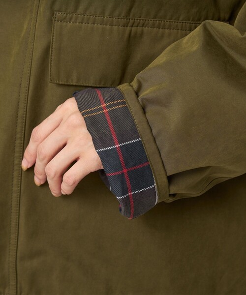 Barbour（バブアー）の「【別注】＜Barbour＞TRANSPORT ジャケット（カバーオール・レディース・オリーブ/ダークブラウン・36/38）」の17枚目の写真
