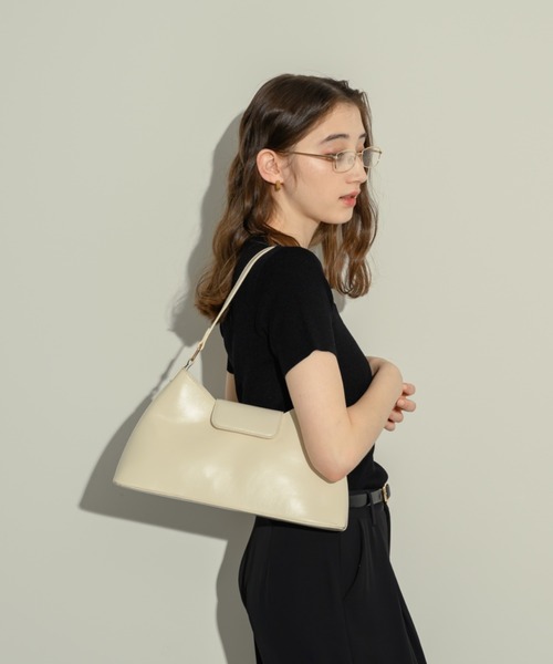 NEUNA(ヌナ)の「ベルテッドスクエアバッグ(ハンドバッグ・レディース・ブラウン/アイボリー/ブラック・FREE)」の11枚目の写真