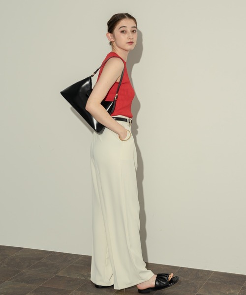 NEUNA(ヌナ)の「ベルテッドスクエアバッグ(ハンドバッグ・レディース・ブラウン/アイボリー/ブラック・FREE)」の15枚目の写真