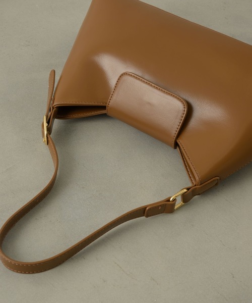 NEUNA(ヌナ)の「ベルテッドスクエアバッグ(ハンドバッグ・レディース・ブラウン/アイボリー/ブラック・FREE)」の21枚目の写真