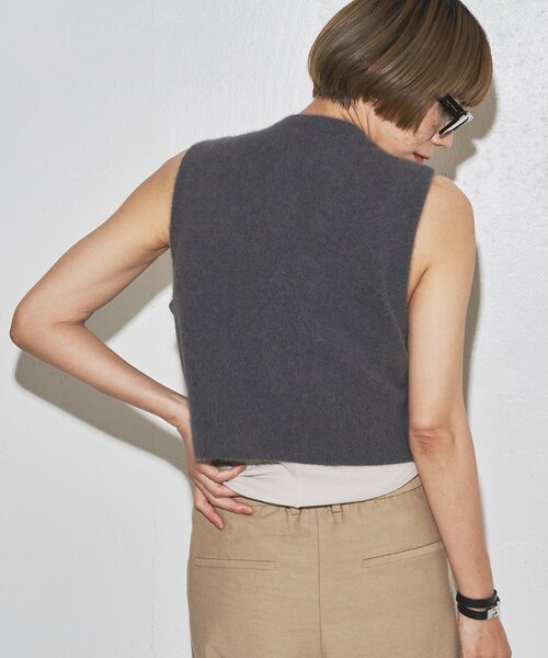 Whim Gazette（ウィムガゼット）の「【GEMINI】ビーズニットジレ（ベスト・レディース・グレー/オフホワイト・FREE）」の9枚目の写真