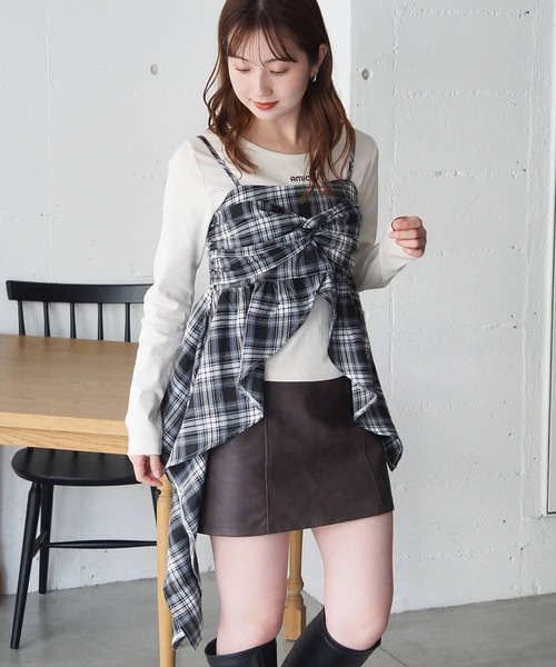 tiptop（ティップトップ）の「チェックアシメフリルキャミ（キャミソール・レディース・ブラック/ブラウン・FREE）」の9枚目の写真