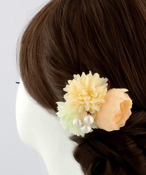 kimonomachi（キモノマチ）の「髪飾り クリップ 単品「クリームベージュ・オレンジピンク・レッド・モスグレー マムとプチローズ」全4種 日本製　浴衣髪飾り　浴衣（和装小物・レディース・オレンジ/クリーム/グレー/レッド・ONE SIZE）」の3枚目の写真