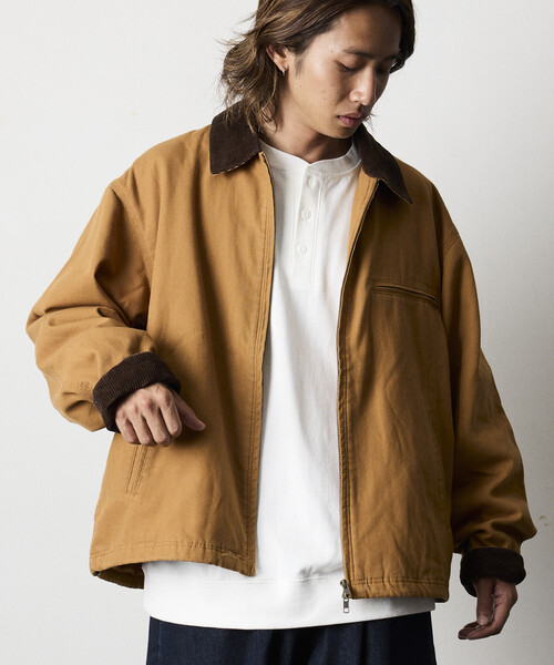 FREAK'S STORE（フリークスストア）の「限定展開 ビッグシルエット コーデュロイ切り替え ダックブルゾン / キルティング 中綿（ブルゾン・メンズ・ブラウン/ブラック/チャコールグレー/ベージュ・LARGE/MEDIUM/SMALL）」の4枚目の写真