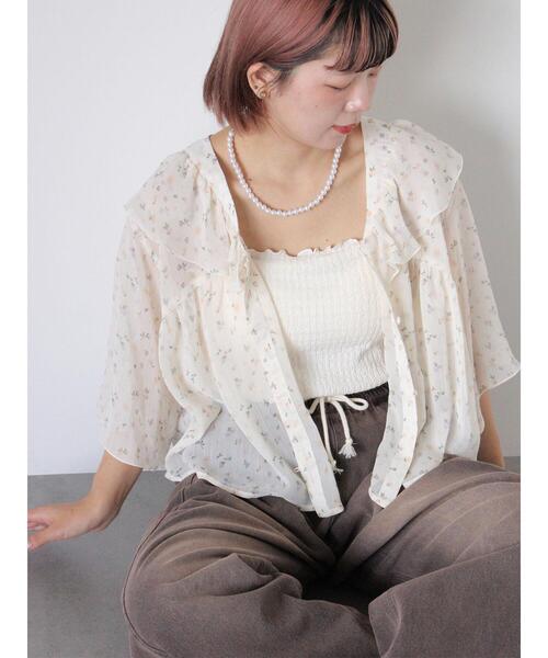 ehka sopo（エヘカソポ）の「花柄フリルブラウス（シャツ/ブラウス・レディース・ブラック/キナリ/イエロー・F）」の2枚目の写真