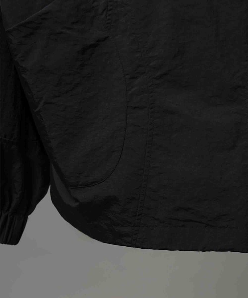 MAISON SPECIAL（メゾンスペシャル）の「《UNISEX》Prime-Over Half Zip Anorak Blouson/プライムオーバーハーフジップアノラックブルゾン【MAISON SPECIAL/メゾンスペシャル】（ブルゾン・メンズ・グレイッシュベージュ/ブラック/ブラウン/ピンク/チャコールグレー/パープル・0/1/2）」の17枚目の写真