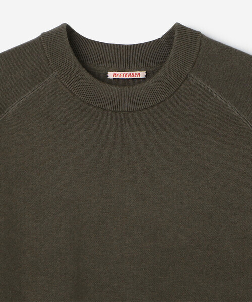 RYE TENDER(ライテンダー)の「RYE TENDER | 〈別注〉クルーネック ニット WOMEN(ニット/セーター・レディース・ネイビー/ブラウン系その他/ブラック・0)」の6枚目の写真