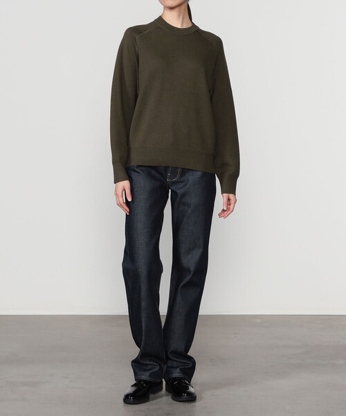 RYE TENDER(ライテンダー)の「RYE TENDER | 〈別注〉クルーネック ニット WOMEN(ニット/セーター・レディース・ネイビー/ブラウン系その他/ブラック・0)」の12枚目の写真