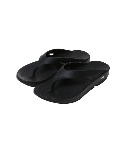OOFOS（ウーフォス）の「OOFOS Ooriginal 2000010050182（サンダル・レディース・ブラック・23㎝/25㎝/28cm/27cm/24㎝/26cm）」の2枚目の写真