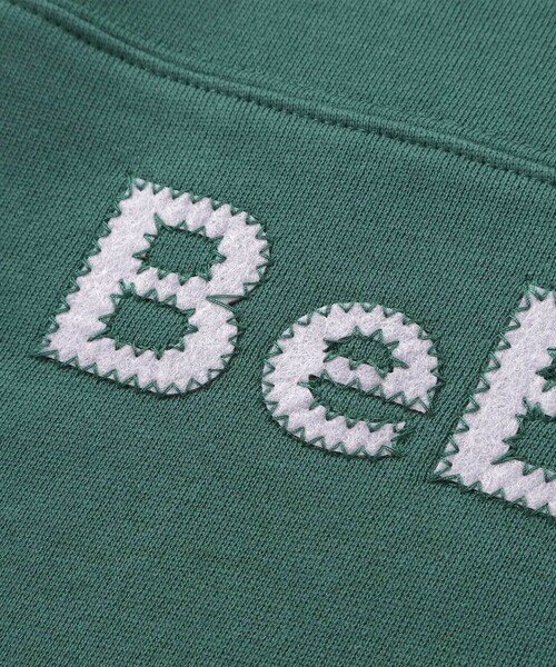 BeBe（ベベ）の「パッチ刺しゅうロゴレイヤード風トレーナー（スウェット・キッズ・グリーン/ブルー・130cm/110cm/120cm/150cm/140cm/100cm）」の18枚目の写真