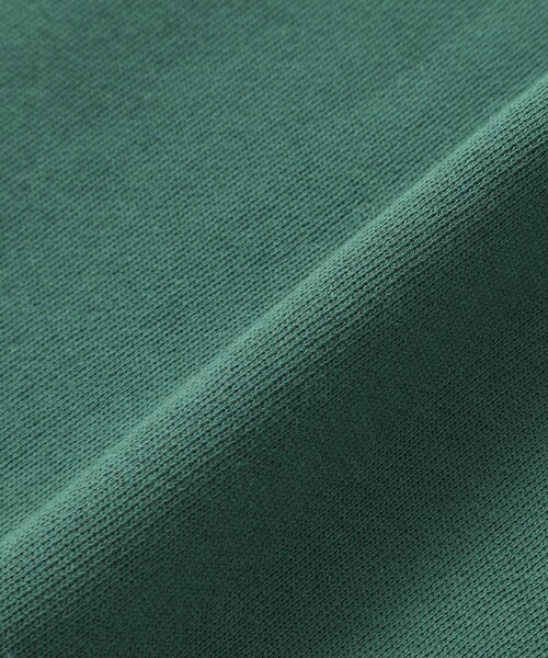 BeBe（ベベ）の「パッチ刺しゅうロゴレイヤード風トレーナー（スウェット・キッズ・グリーン/ブルー・130cm/110cm/120cm/150cm/140cm/100cm）」の5枚目の写真