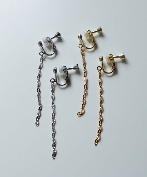 CERCA(チェルカ)の「saran jewelry/ミディアム デザイン チェーン イヤリング/アレルギー対応(イヤリング・レディース・ゴールド/シルバー・FREE)」の8枚目の写真