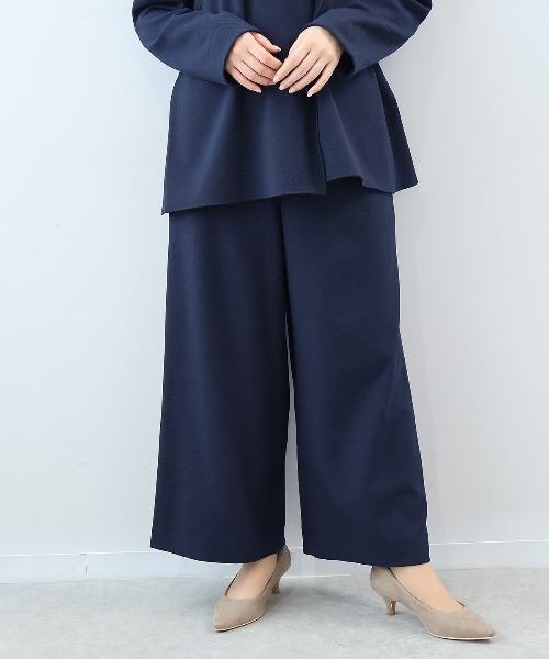 fleur by mint breeze(フルールバイミントブリーズ)の「【セットアップ・ウォッシャブル】【L~5L 大きいサイズ】コンパクトカルゼワイドパンツ(その他パンツ・レディース・ネイビー/ブラック・5L/4L/3L/LL)」の1枚目の写真
