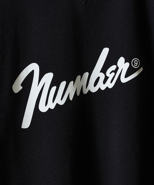 NUMBER (N)INE(ナンバーナイン)の「VINTAGE GAZETTE Number⑨ LOGO CREWNECK SWEATSHIRT / ヴィンテージ ガゼット ナンバーナイン ロゴ クルーネック スウェット(スウェット・メンズ・ブラック/オートミール・2/3/4)」の6枚目の写真