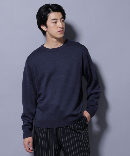 NANO universe(ナノユニバース)の「タスマニアウールミックス ミラノリブリラックスクルーネックニット(ニット/セーター・メンズ・ブラック/トップグレー/ダークブルー/レッド・S/L/M)」の1枚目の写真