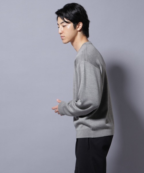 NANO universe(ナノユニバース)の「タスマニアウールミックス ミラノリブリラックスクルーネックニット(ニット/セーター・メンズ・ブラック/トップグレー/ダークブルー/レッド・S/L/M)」の7枚目の写真