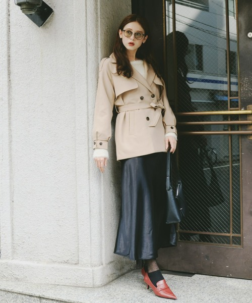 Olu.(オルドット)の「ルミナスサテンライクスカート(スカート・レディース・アイボリー/ブラック/ブラウン・0/1)」の4枚目の写真