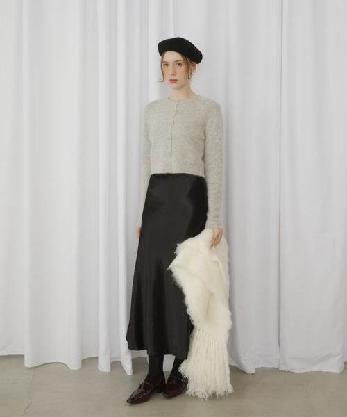 Olu.(オルドット)の「ルミナスサテンライクスカート(スカート・レディース・アイボリー/ブラック/ブラウン・0/1)」の11枚目の写真