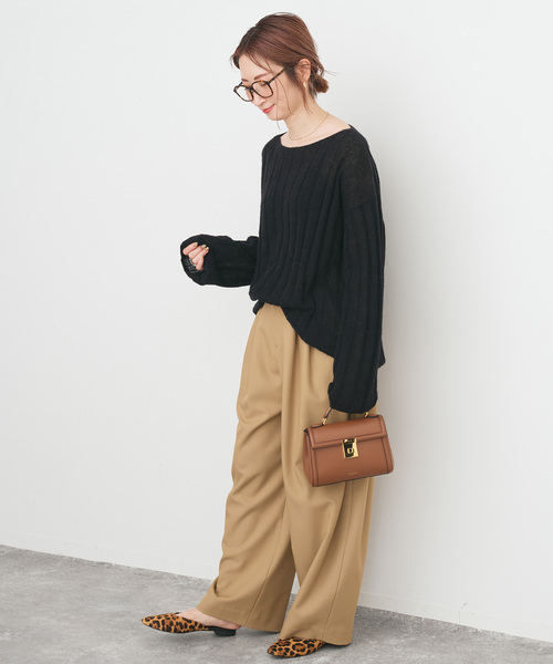 Spick & Span（スピックアンドスパン）の「ワイドリブボードネックプルオーバー（ニット/セーター・レディース・ブラック/カーキ・FREE）」の13枚目の写真