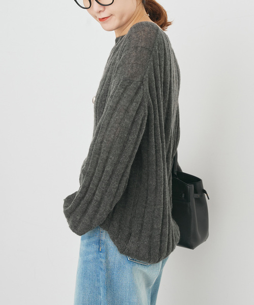 Spick & Span（スピックアンドスパン）の「ワイドリブボードネックプルオーバー（ニット/セーター・レディース・ブラック/カーキ・FREE）」の14枚目の写真