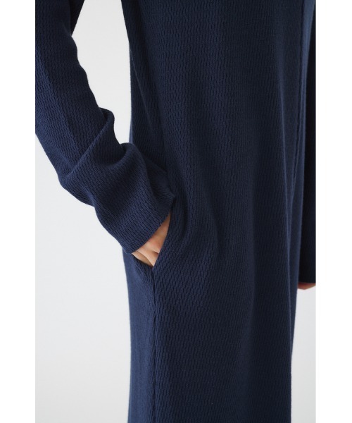 RIM.ARK(リムアーク)の「I line thermal OP Iラインサーマルワンピース(ワンピース・レディース・ライトブラック・36/38)」の16枚目の写真