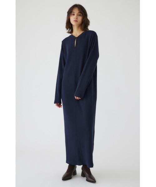 RIM.ARK(リムアーク)の「I line thermal OP Iラインサーマルワンピース(ワンピース・レディース・ライトブラック・36/38)」の3枚目の写真