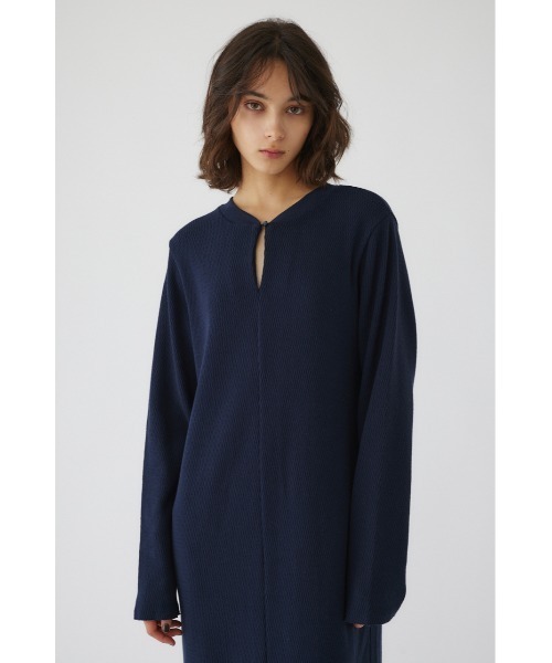 RIM.ARK(リムアーク)の「I line thermal OP Iラインサーマルワンピース(ワンピース・レディース・ライトブラック・36/38)」の7枚目の写真